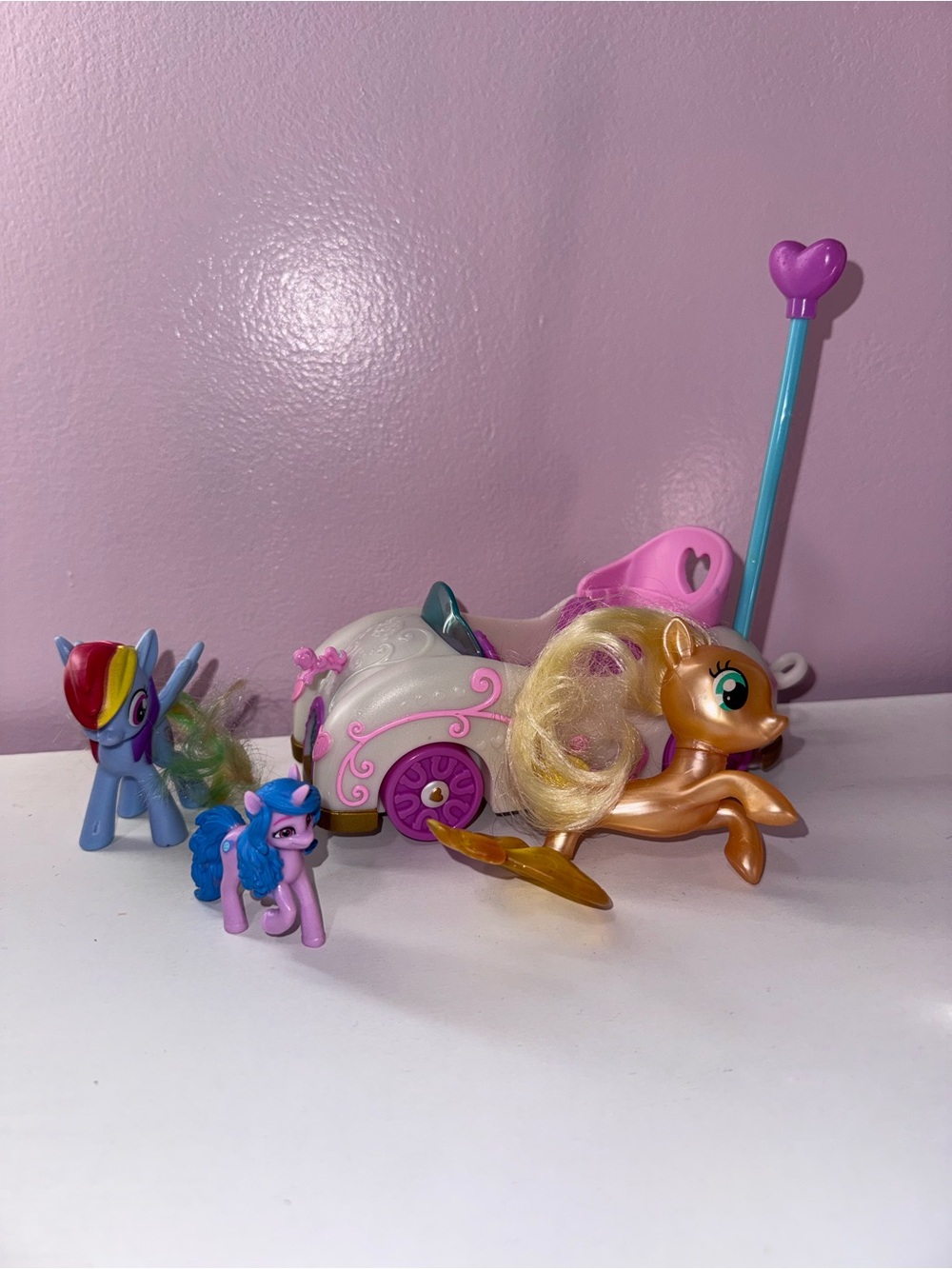My Little Pony Pink & Gold Carriage with Blue and Purple Ponies